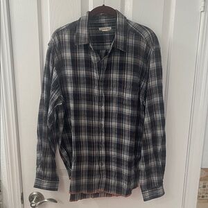 Casual Black and White Plaid Button Down Shirt